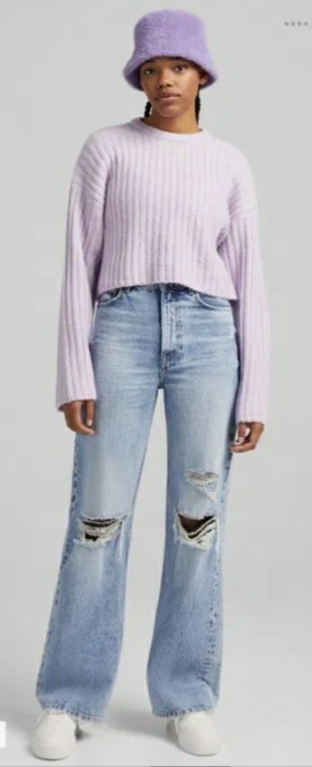 Продам женские. джинсы Bershka голубые, р. XL с разрезами