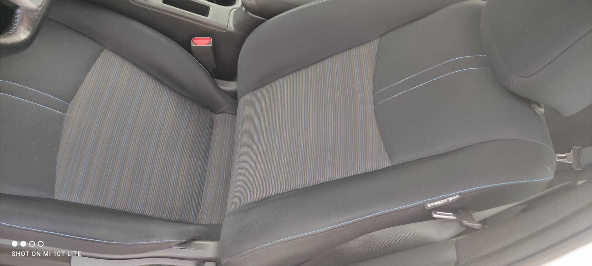 nissan leaf tekna