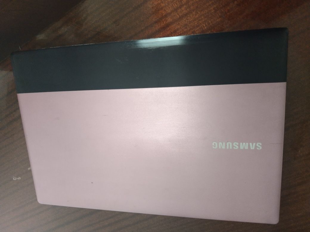 Laptop Samsung RV511