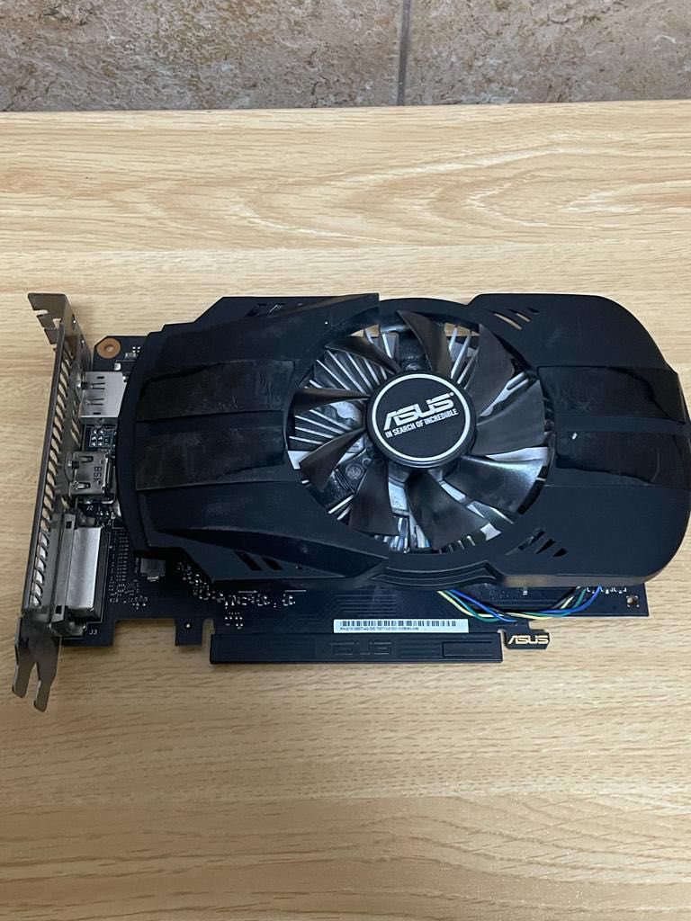 placa gáfica asus geforce gtx 1050 ti 4gb.