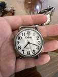 Relogio antigo quartz cheväl