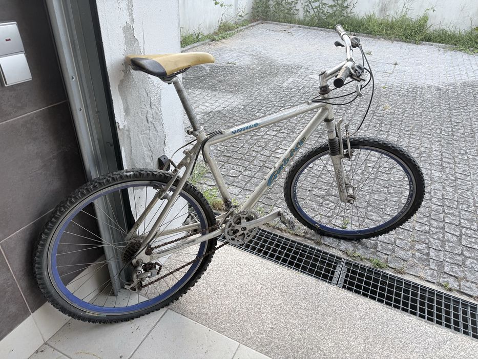 Bicicleta Shimano para restauro