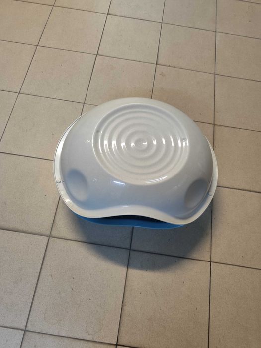 Caixa para gatos como nova.