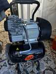 TJEP 20/25-2 kompresor bezolejowy 10,5 bar 230V 250l/min 123021
