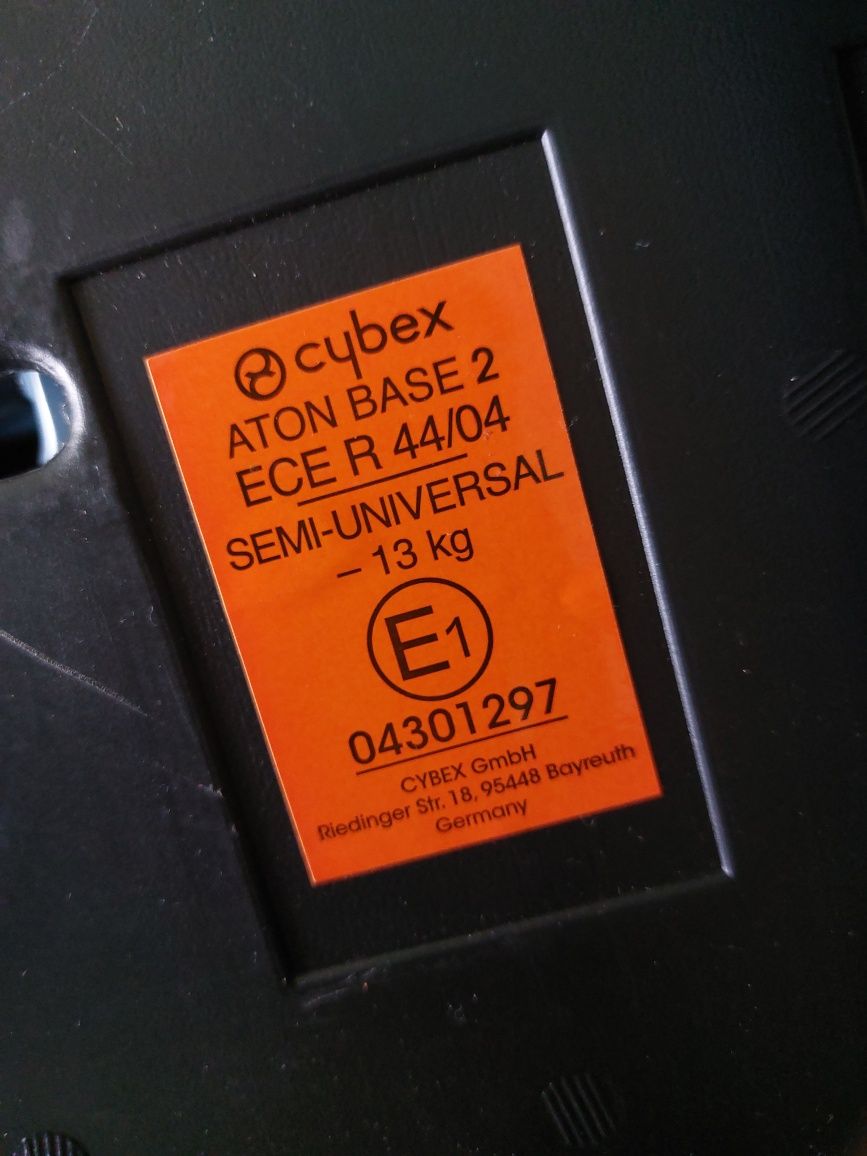 Cybex Aton 5 z bazą