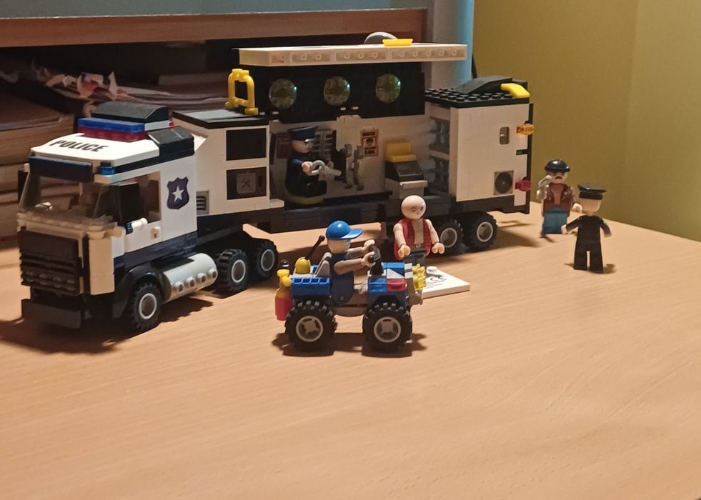 Brinquedos de Blocos (Vários)