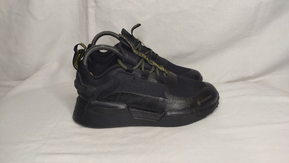 Дитячі кросівки Adidas NMD V3 Gore-Tex.Розмір 36