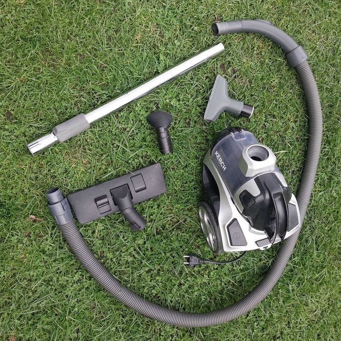 odkurzacz bezworkowy KERCH XTREME VC3000 moc 899 Wat z osprzętem