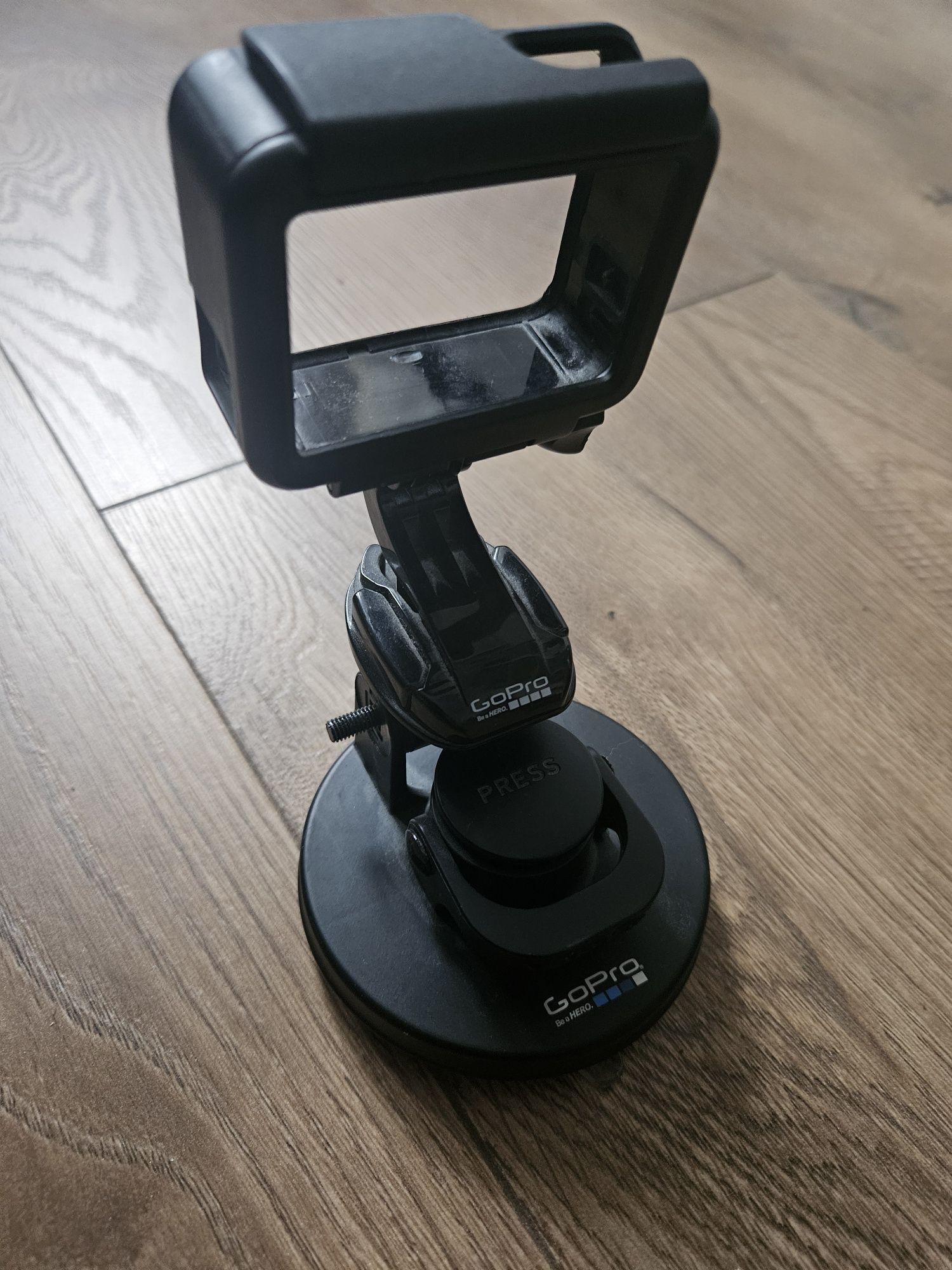 Uchwyt gopro na auto z przyssawką do kamer GoPro 3 i 4 stan idealny