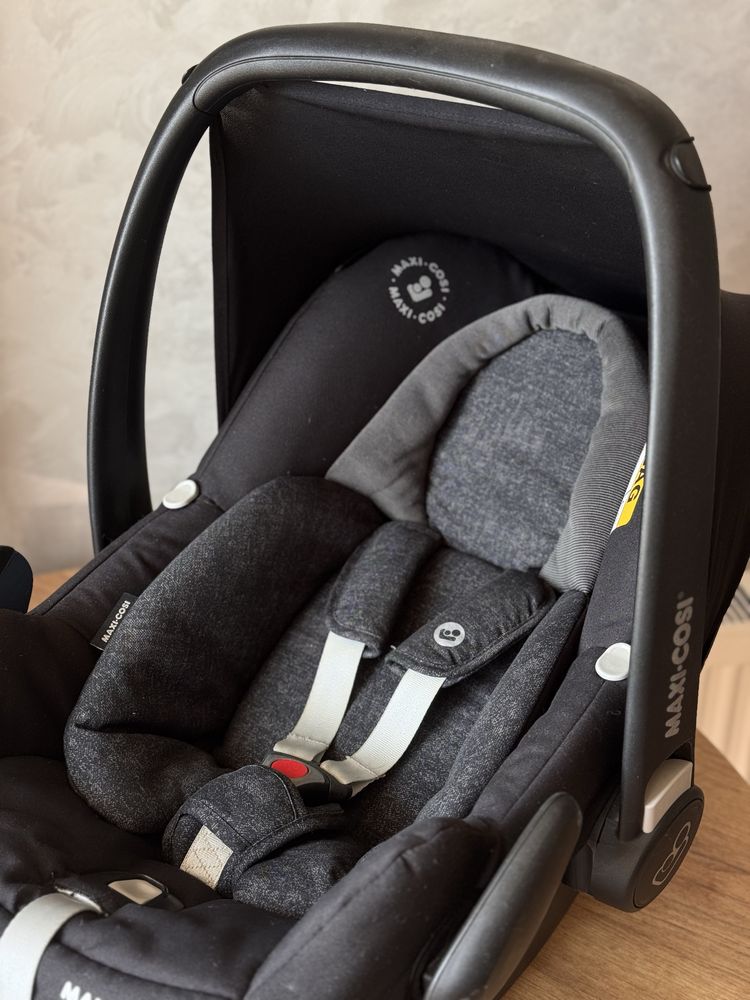 Автокрісло Maxi Cosi 0+