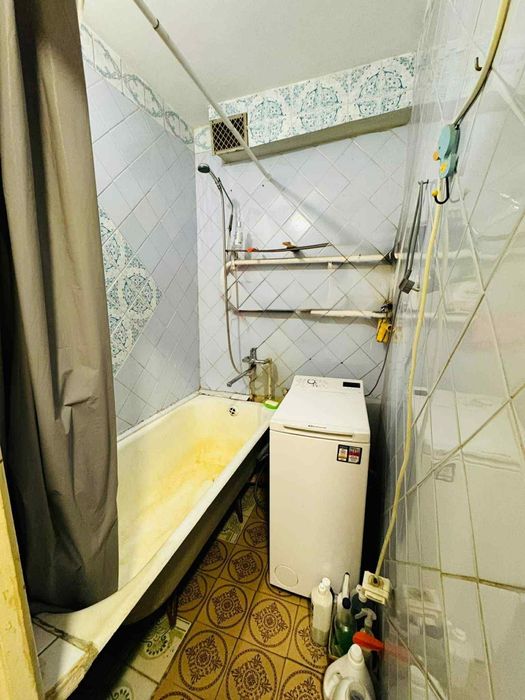 Продам 2-х.кім.на Шептицького(центр міста)