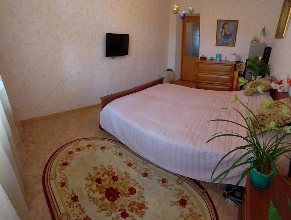 Продаю 3 комнатную квартиру.  3-я Слободская