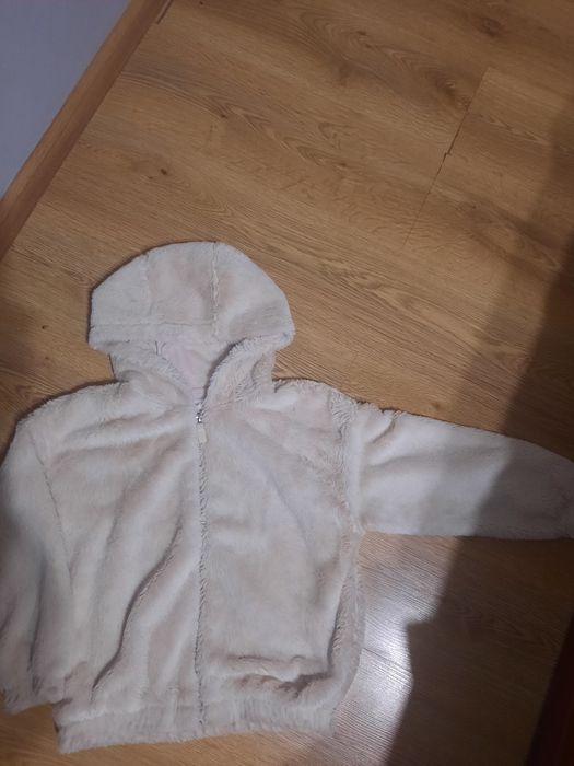 Продам шубку для дівчинки 8_9 р