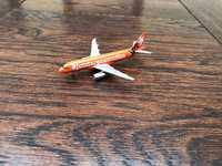 Model samolotu Jetstar Airbus 320-200, 1:400