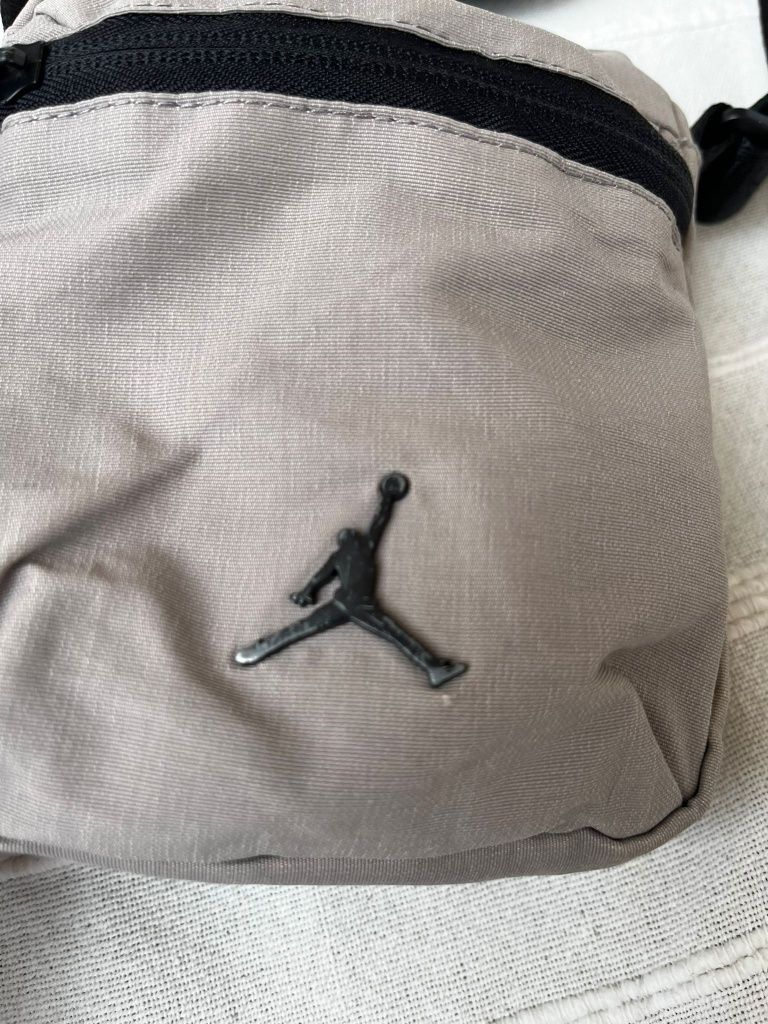 Bolsa Jordan Cinzenta