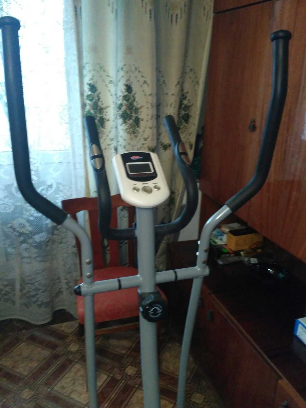 Продам тренажер орбітрек InterFit es 2.2  в відмінному стані