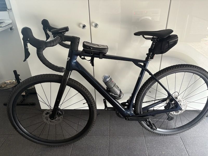 Rower gravel LAPIERRE Crosshill CF 5.0 (+osprzęt)