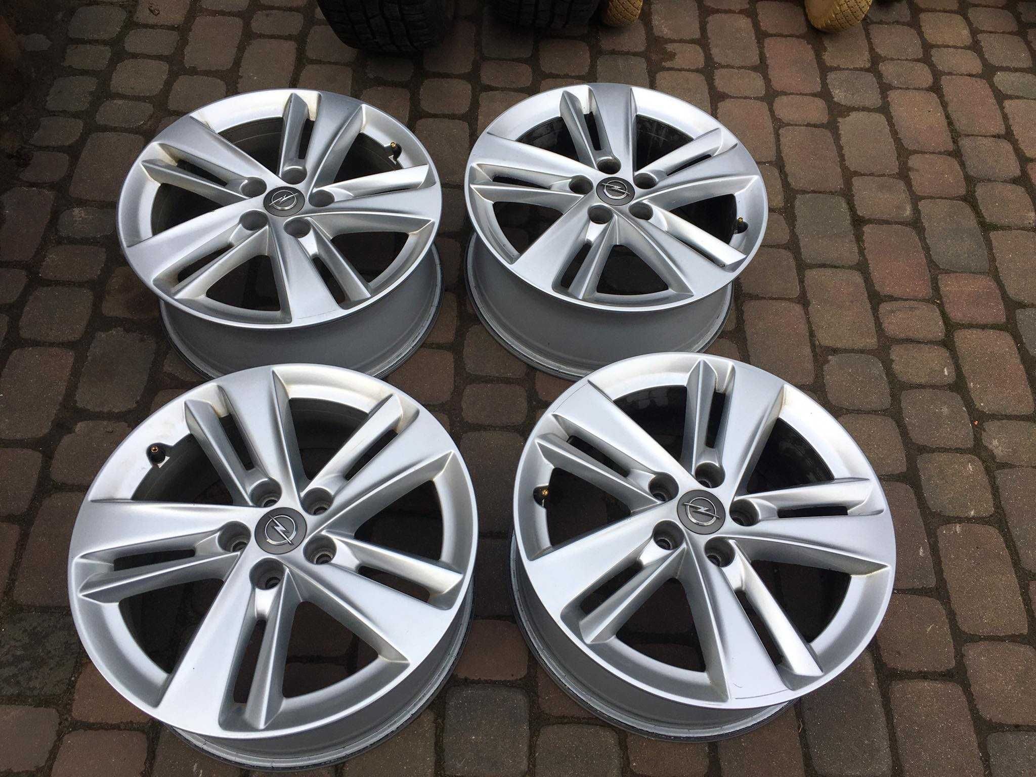 Alufelgi Opel Grandland 17 5X108 ET 42