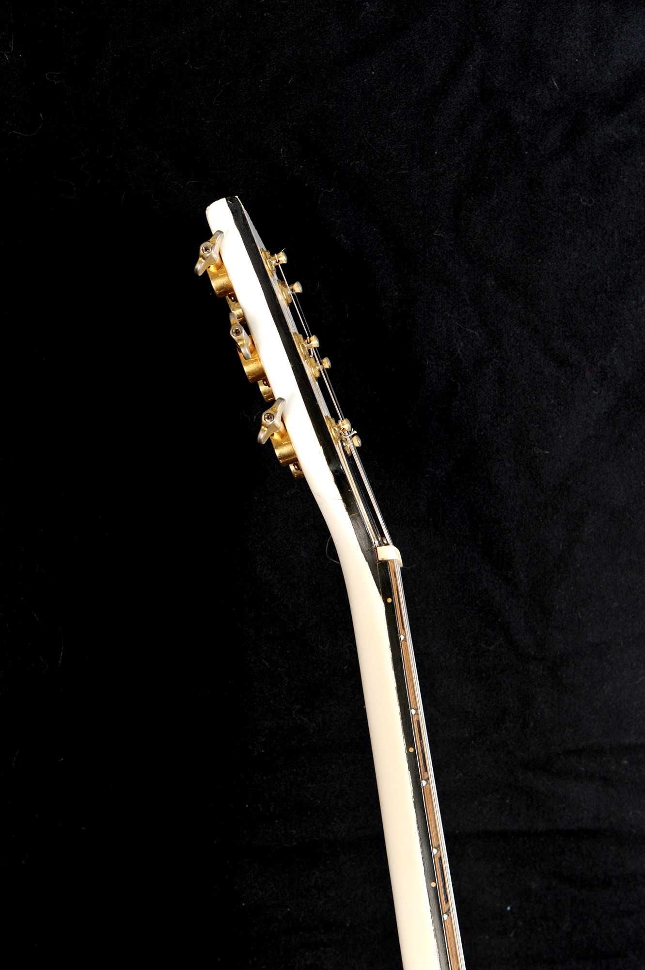 Guitarra Les Paul japonesa Hondo com Pick ups Schaller