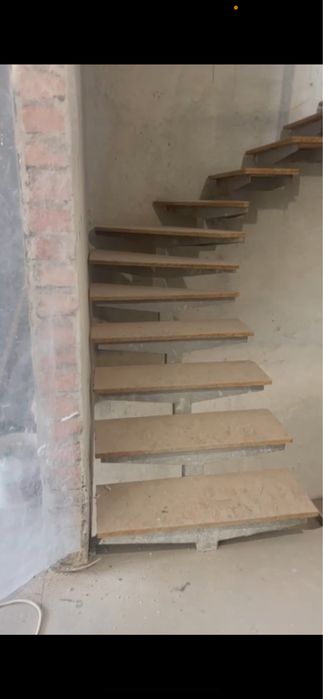 Сходи металева конструкція 2 шт