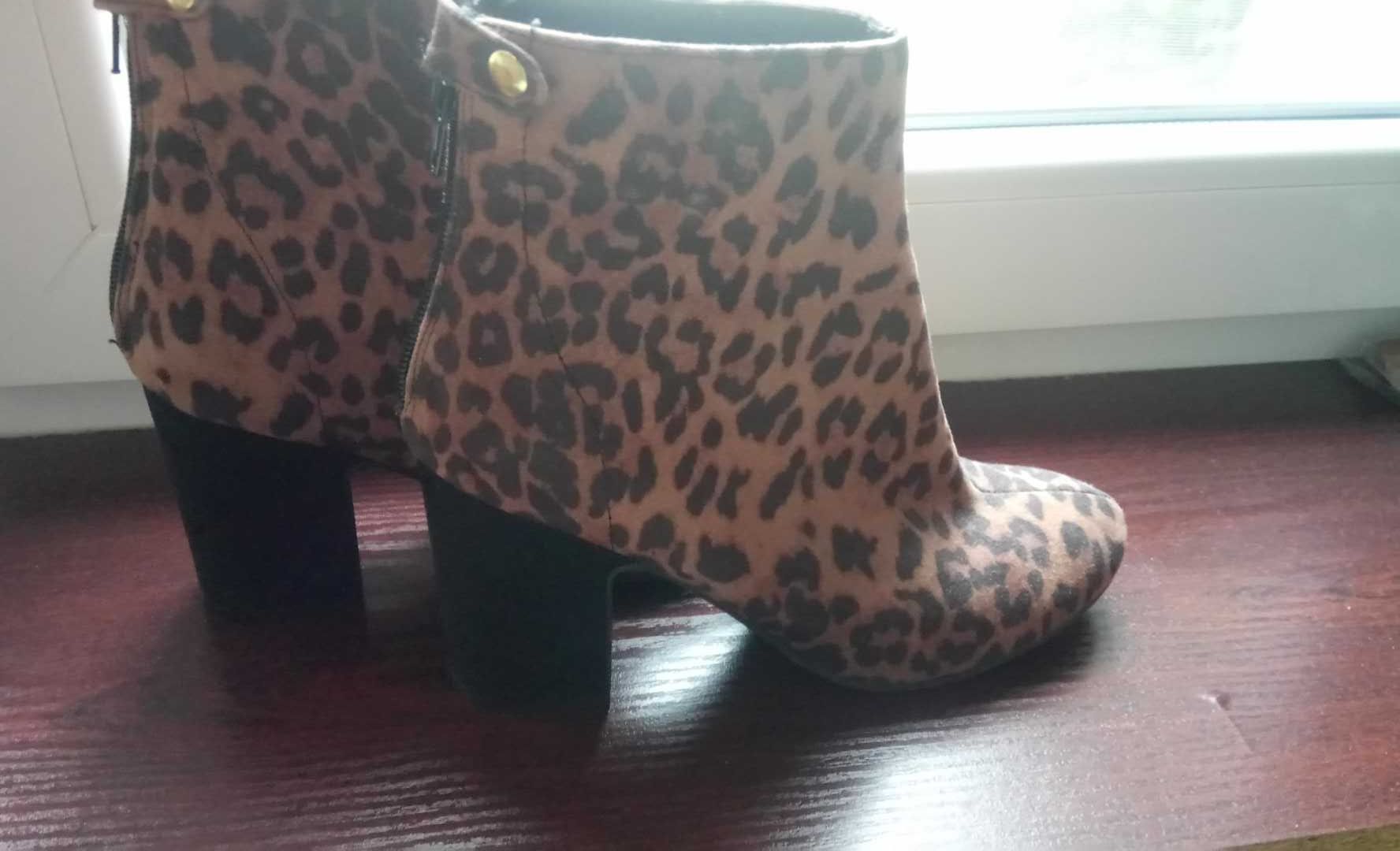 Ботинки леопардові осінь-весна!