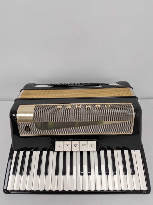 Akordeon Hohner Lucia III, 96 basów ,trzy chóry stan bdb zamiana!!!