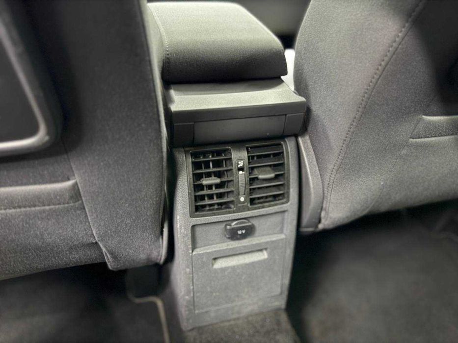 Volkswagen Touran 2012