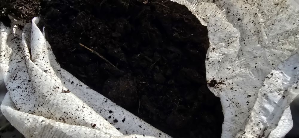 ,,Kompost" naturalny z obornika bydlecego 3 letni 100% ekologiczny