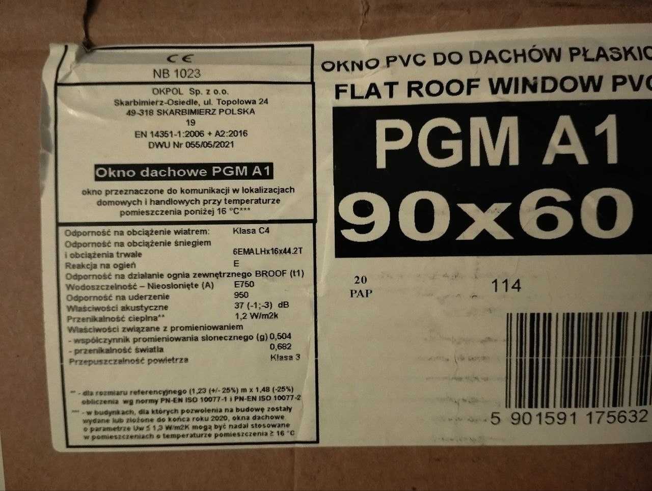 Janela Clarabóia PGM A1 de acesso ao telhado