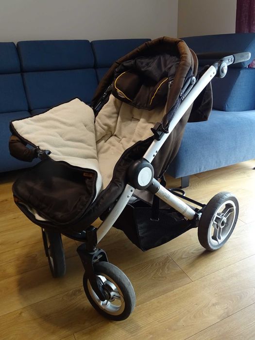 Wózek dziecięcy 2w1 (gondola + spacerówka) + akcesoria