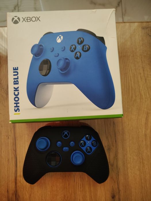 Pad xbox series w etui