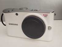 Samsung NX 100 mirrorless