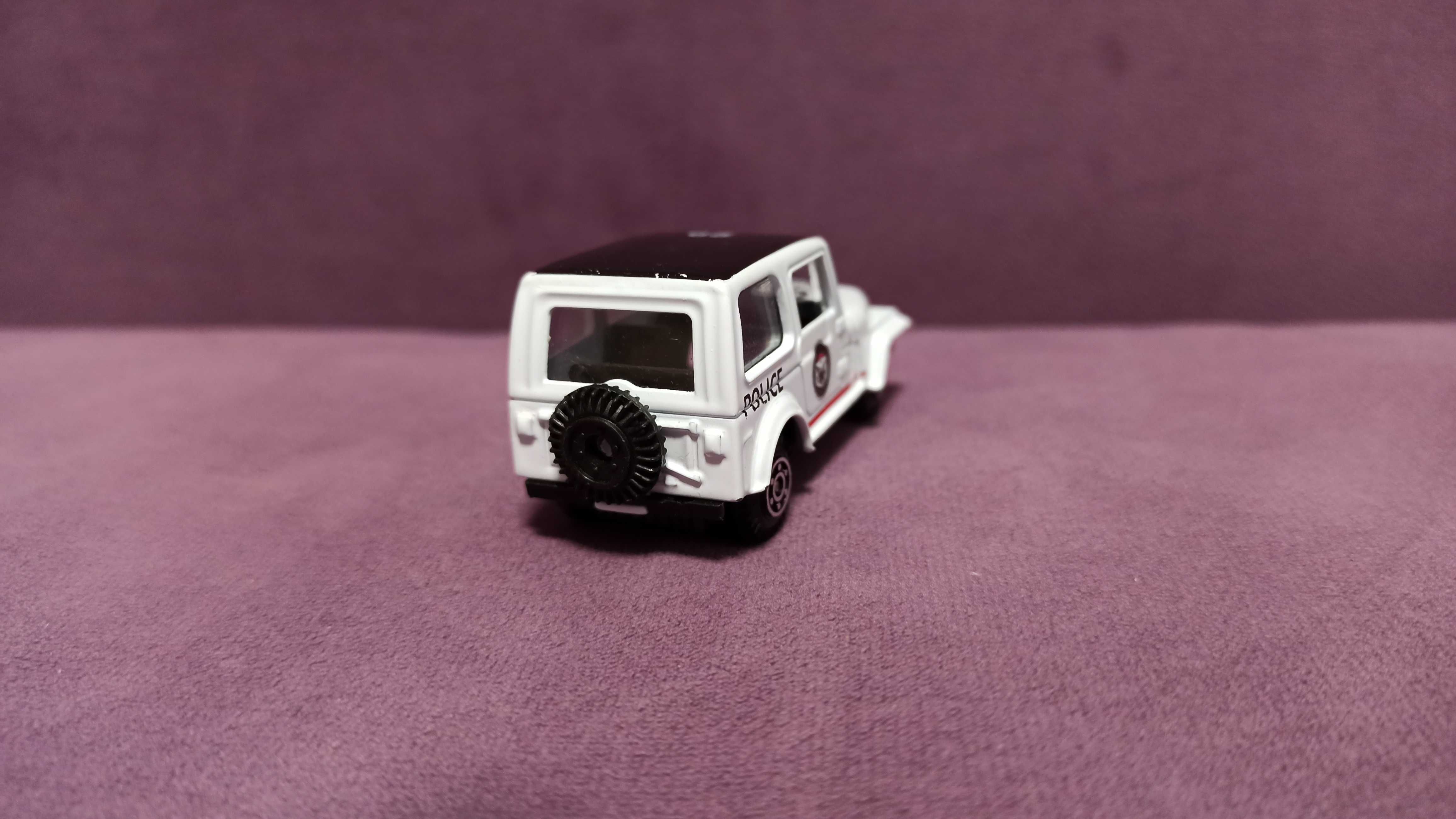Модель Welly Jeep, 1:60, 2014 года.