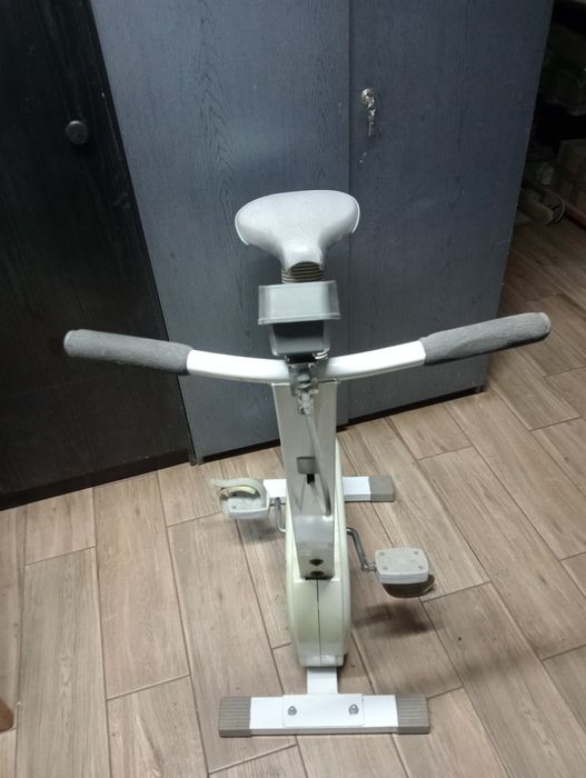 Rower stacjonarny biały