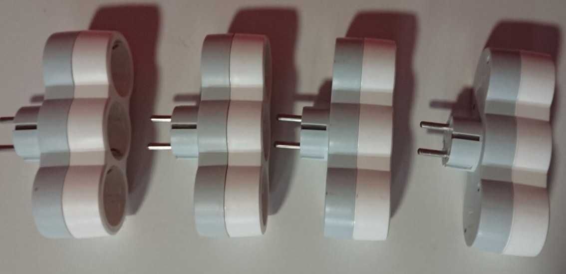 Tomada tripla Legrand (2P+T)