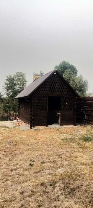 Будинок в кооп Славутич з виходом до води