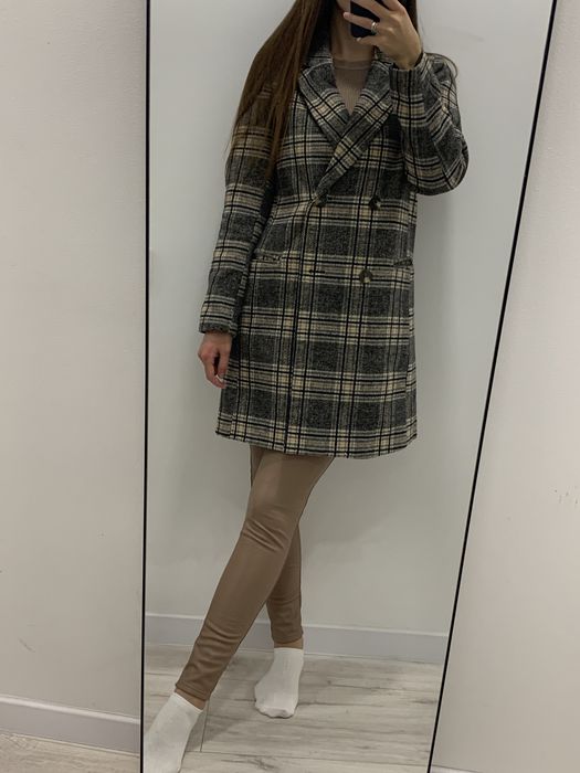 Пальто осінь