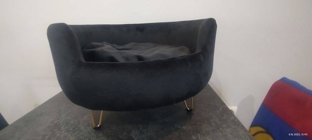 Rezerwacja. Legowisko dla kota