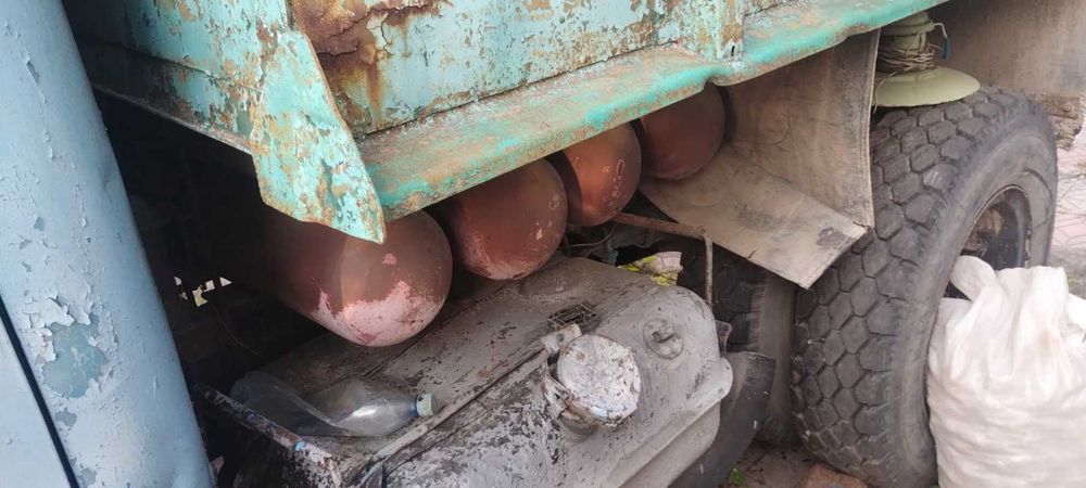 Продаж Автомобіл Зіл Самоскид