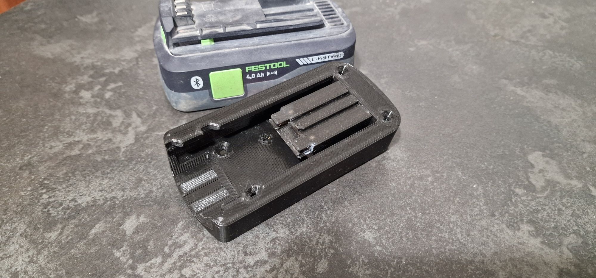 Adapter na akumulatory Festool