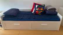 Cama dupla BRIMNES Ikea + colchão