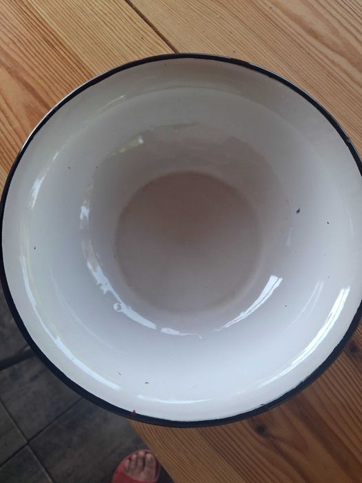 Czerwona miska emaliowana PRL 20cm