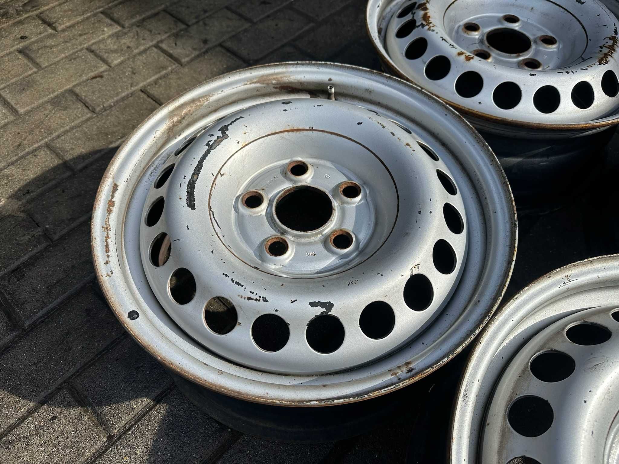 Felga Felgi 16 VW T5 T6 CRAFTER II AMAROK I MULTIVAN 6.5J ET51 5X120