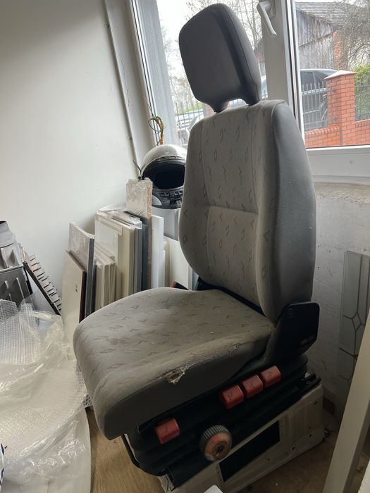 Fotel samochodowy vito mercedes