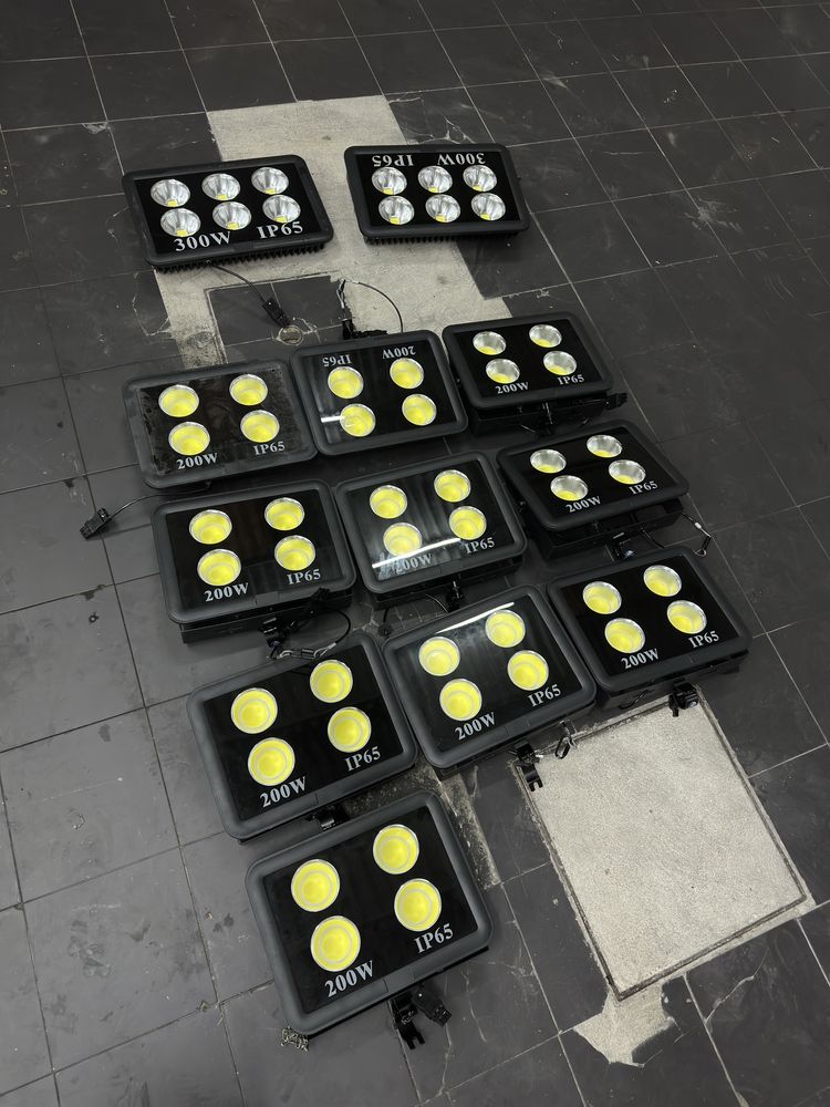 Focus Led IP65 iguais a novos 200/300 wats