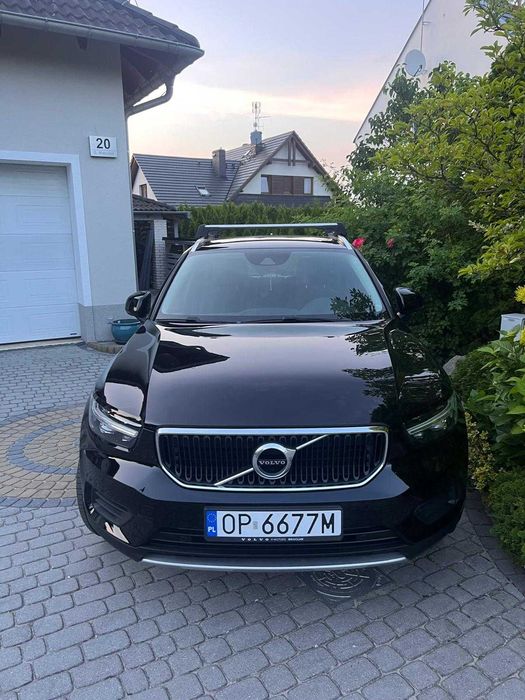 Volvo XC 40 T3 Momentum Pro Automat zadbany