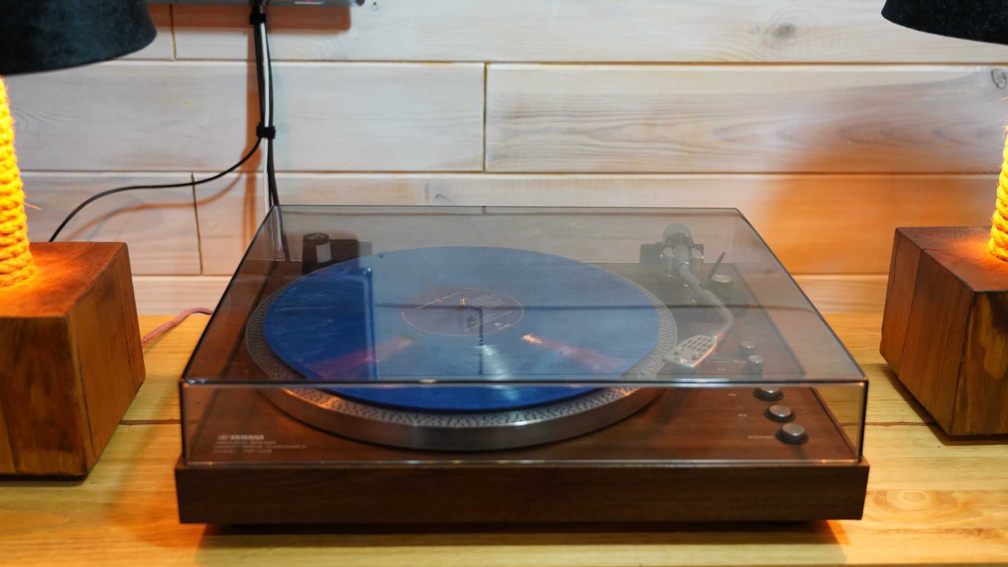 Gramofon Yamaha YP-D3 świetny gramofon w super cenie. Wspaniały dzwięk