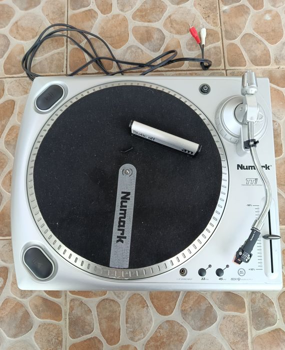 Gira-discos Numark TT Usb