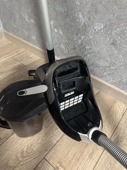 Пилосос Rowenta Silence Force Cyclonic