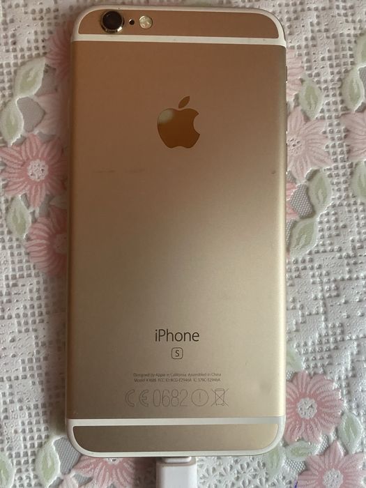 Айфон 6 S  Gold б/у